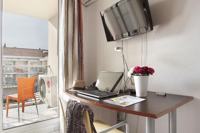 APARTMENT CAPACITY 4