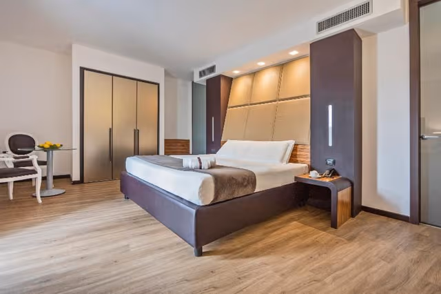 JUNIOR SUITE WITH TERRACE