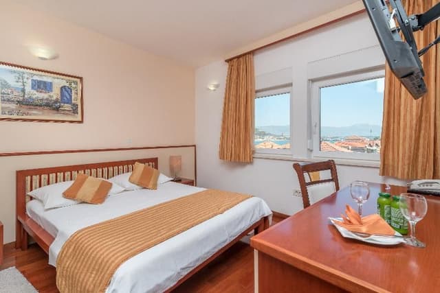 APARTMENT SUPERIOR