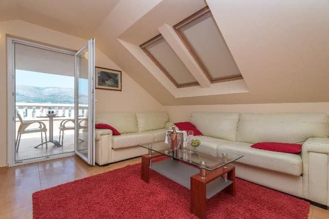 APARTMENT SUPERIOR