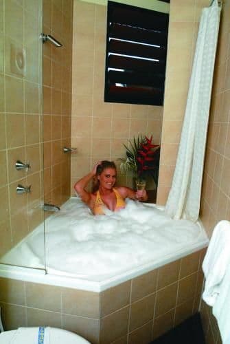 Sunset Villa with Indoor Spa Bath