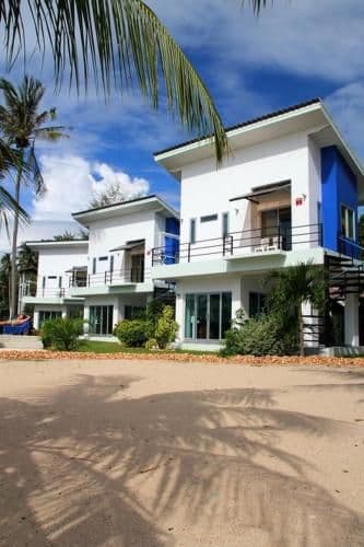 Villa - Beach Front