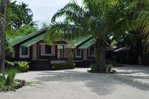 Wooden Bungalow with Beach Access