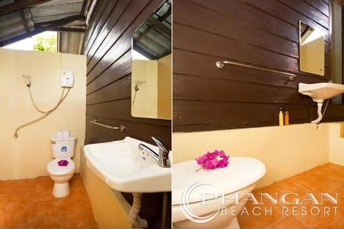 Wooden Bungalow with Beach Access