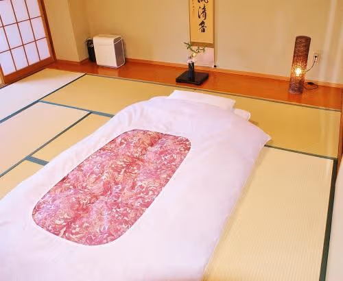 Deluxe Japanese-Style Room with Private Bathroom - Non-Smoking