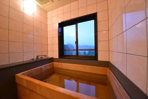 Deluxe Japanese-Style Room with Private Bathroom - Non-Smoking