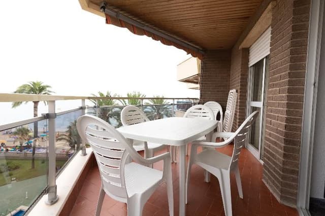 APARTMENT CAPACITY 4 TWO BEDROOMS