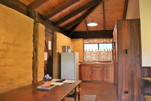 Mudbrick Cottage - One