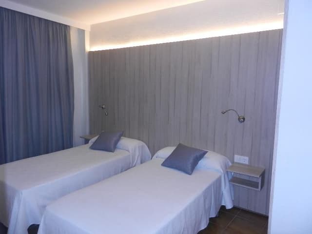 APARTMENT CAPACITY 4 ONE BEDROOM
