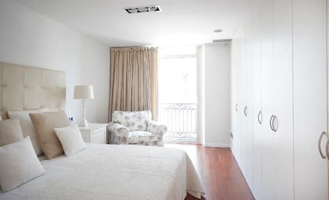 APARTMENT FIVE BEDROOMS