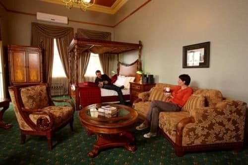 Superior Suite with Spa Bath