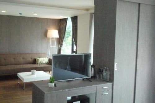 Studio Premium Suite