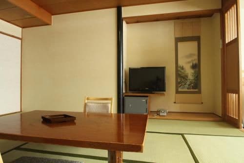 Japanese-Style Room with Lake View