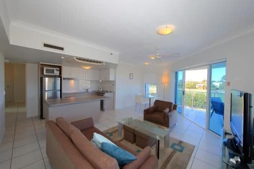 Two-Bedroom Apartment with Park View 1N