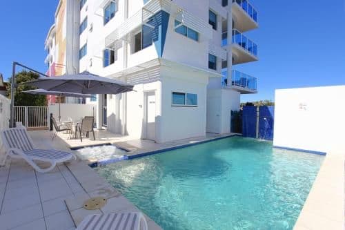 One-Bedroom Apartment with Park View 3N+