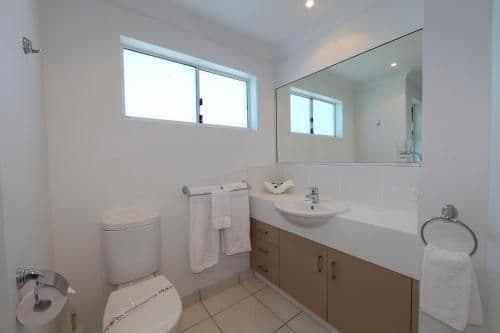 One-Bedroom Apartment with Park View 3N+