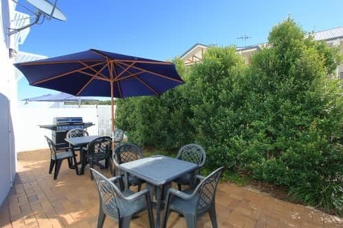 One-Bedroom Apartment with Park View 3N+