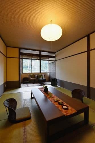 Japanese-Style Room - Smoking