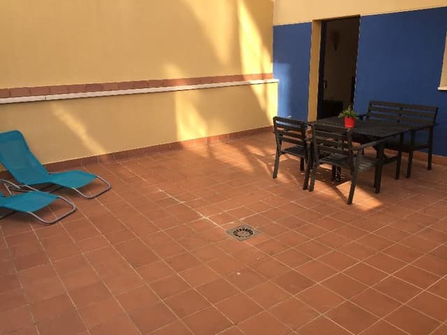 APARTMENT WITH TERRACE