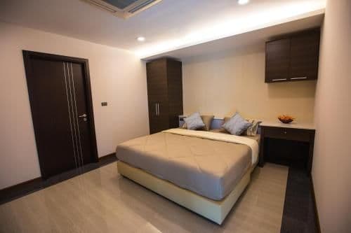 Premiere Nine Bedroom Villa with Private Pool - Beach Front