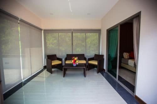 Premiere Nine Bedroom Villa with Private Pool - Beach Front