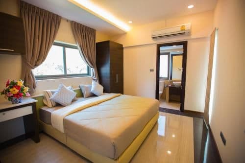 Premiere Nine Bedroom Villa with Private Pool - Beach Front