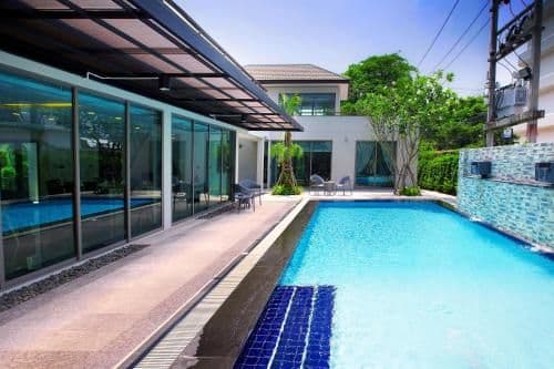 Premiere Nine Bedroom Villa with Private Pool - Beach Front