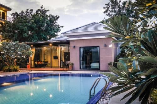 Deluxe Three-Bedroom Villa with Pool View