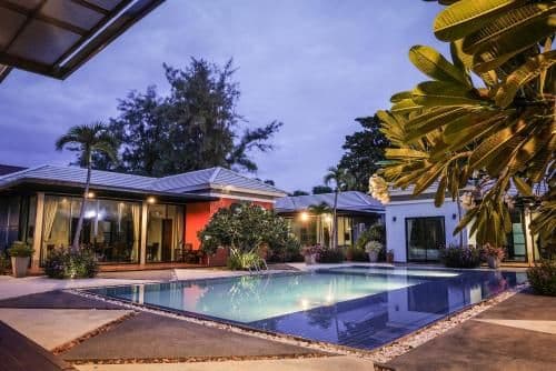 Deluxe Three-Bedroom Villa with Pool View