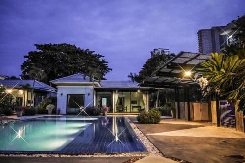 Deluxe Three-Bedroom Villa with Pool View