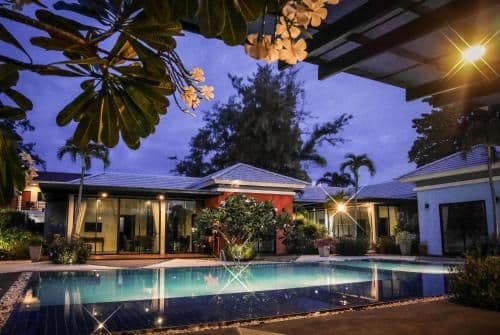 Deluxe Three-Bedroom Villa with Pool View
