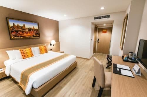 Deluxe Double or Twin Room with Balcony