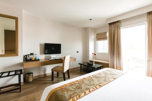 Deluxe Double or Twin Room with Balcony