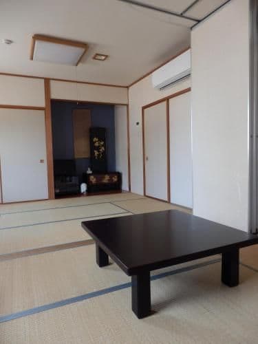 Japanese-Style Room