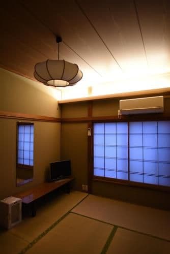 Japanese-Style Twin Room with Shared Bathroom
