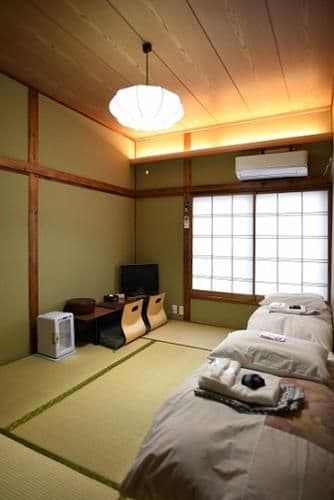 Japanese-Style Twin Room with Shared Bathroom