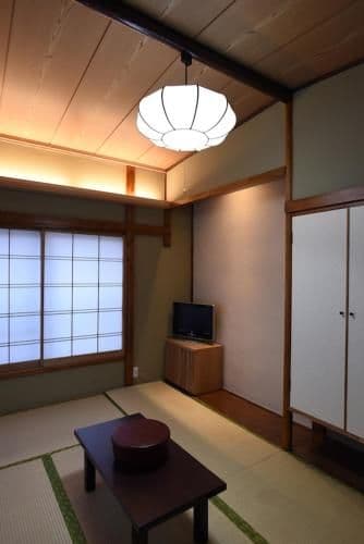 Japanese-Style Twin Room with Shared Bathroom