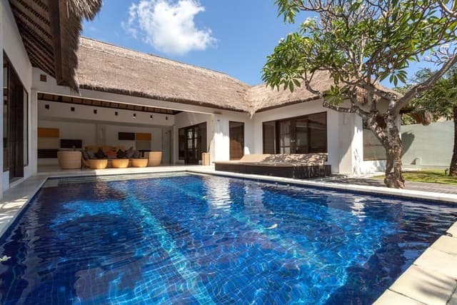 VILLA THREE BEDROOMS
