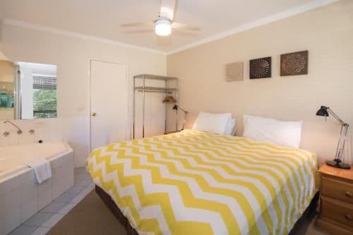 Two-Bedroom Villa with Spa Bath