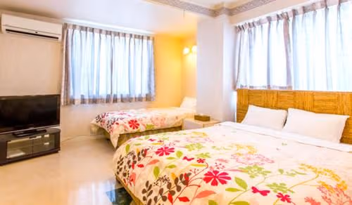 Deluxe Suite with Sea View