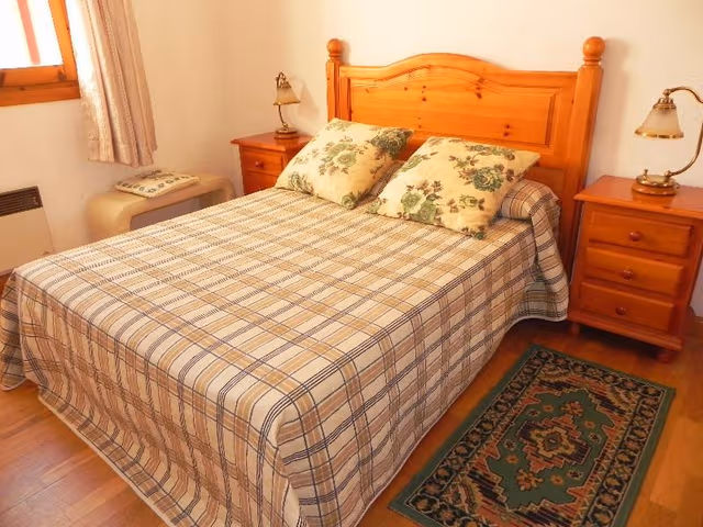 APARTMENT CAPACITY 8 THREE BEDROOMS