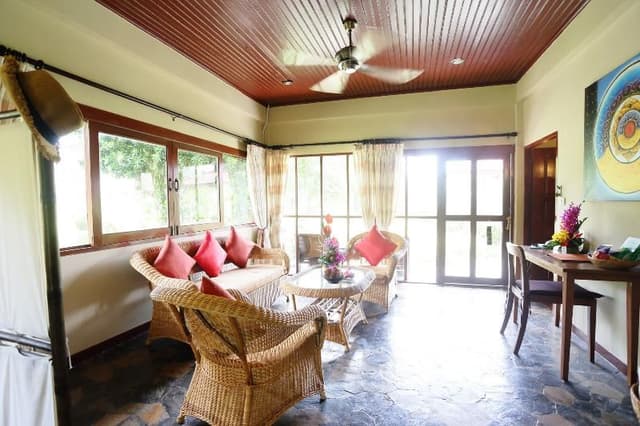 VILLA GARDEN VIEW