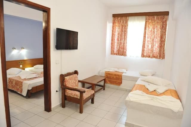 APARTMENT CAPACITY 3