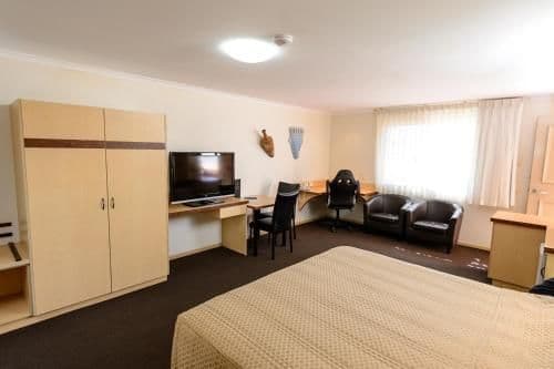 Executive King Room with Spa Bath