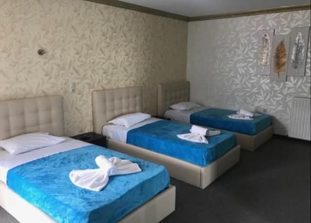 SUITE CAPACITY 5