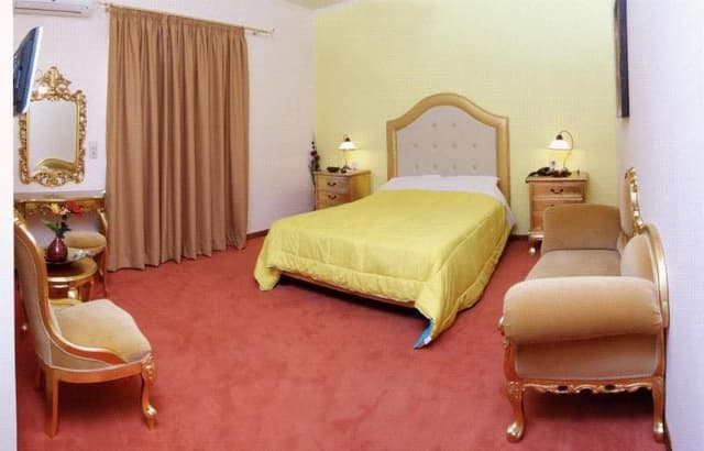 JUNIOR SUITE CAPACITY 2