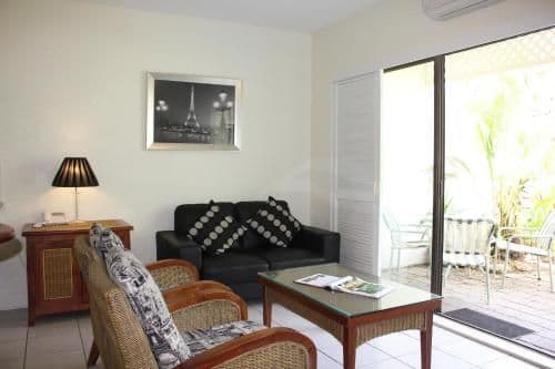 One-Bedroom Apartment with Sea View