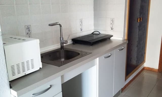 APARTMENT CAPACITY 6 ONE BEDROOM