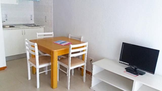 STUDIO CAPACITY 4