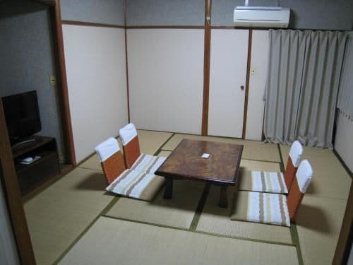 Economy Japanese Style Room